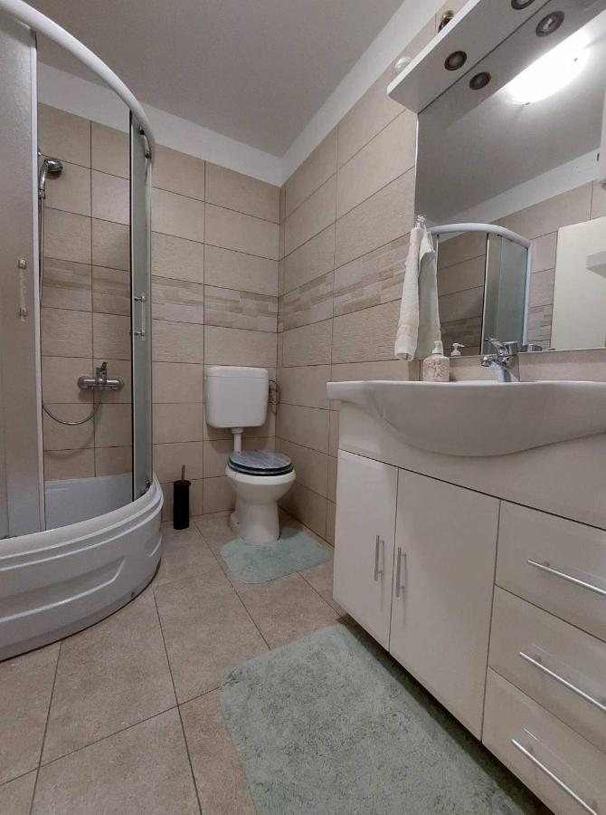 Apartment Orchidea Izola Exterior foto